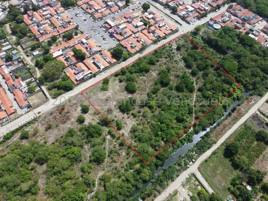 Terreno (Residencial) en Venta en Prados de la Encrucijada, Aragua - 8