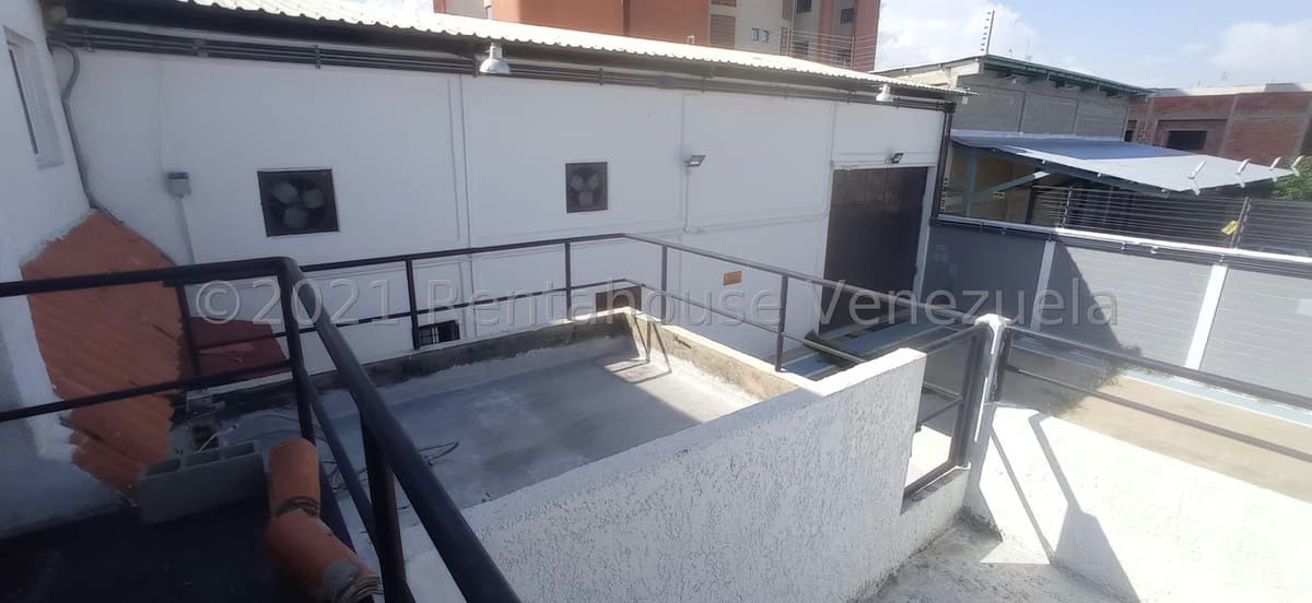 Comercial (Galpon - Deposito) en Alquiler en La Tropicana, Zulia - 4