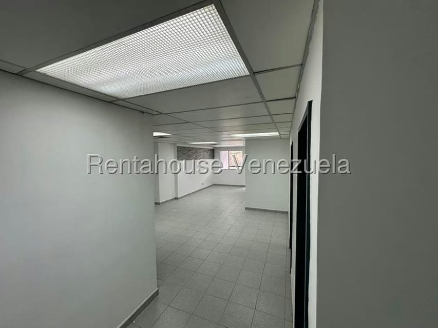 Comercial (Oficina) en Alquiler en La Trinidad, Distrito Metropolitano - 12
