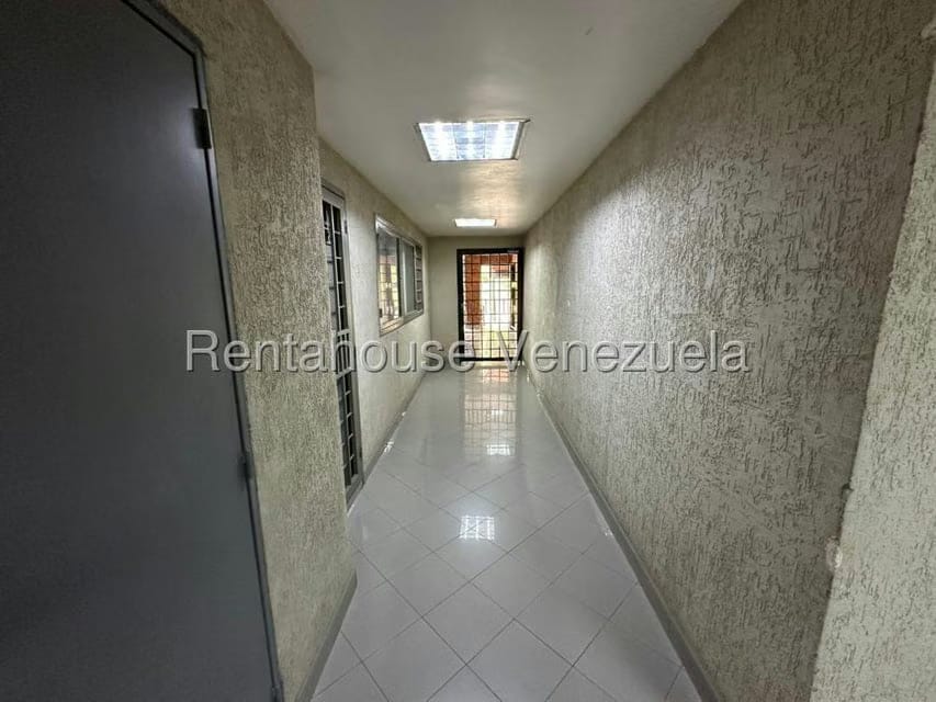 Comercial (Oficina) en Alquiler en La Trinidad, Distrito Metropolitano - 3