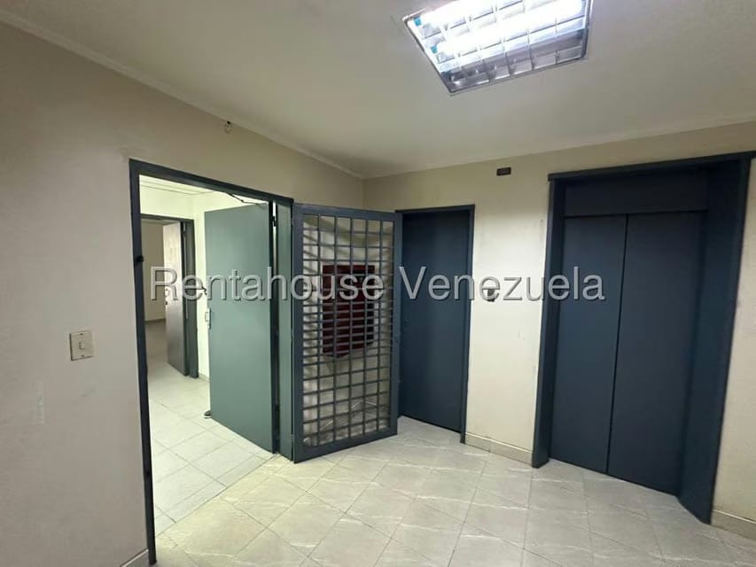 Comercial (Oficina) en Alquiler en La Trinidad, Distrito Metropolitano - 8