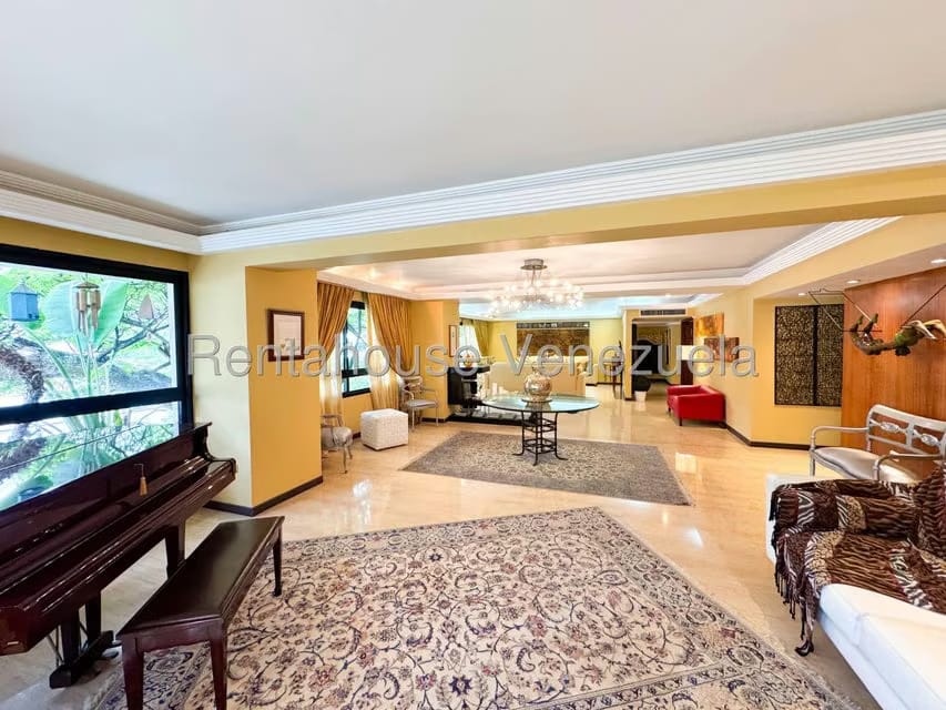 Apartamento (1 Nivel) en Venta en Los Palos Grandes, Distrito Metropolitano - 16