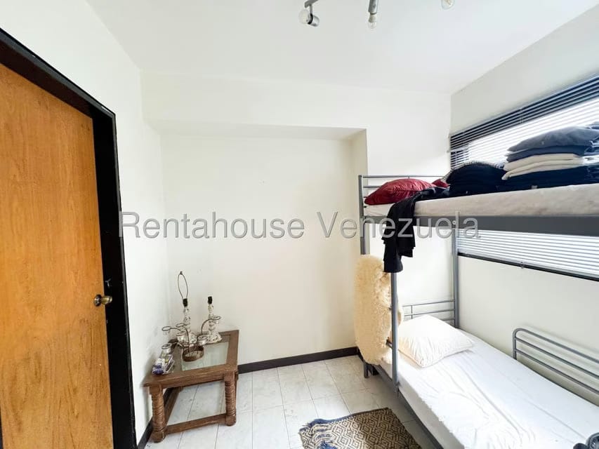 Apartamento (1 Nivel) en Venta en Los Palos Grandes, Distrito Metropolitano - 23