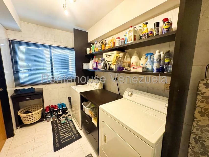 Apartamento (1 Nivel) en Venta en Los Palos Grandes, Distrito Metropolitano - 24