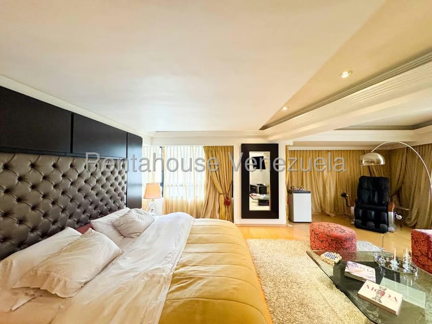 Apartamento (1 Nivel) en Venta en Los Palos Grandes, Distrito Metropolitano - 29