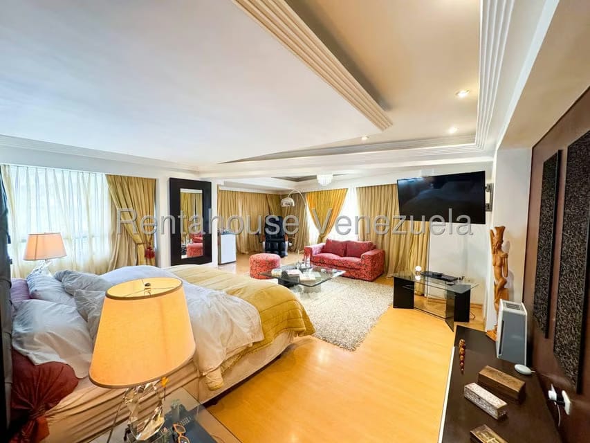 Apartamento (1 Nivel) en Venta en Los Palos Grandes, Distrito Metropolitano - 30