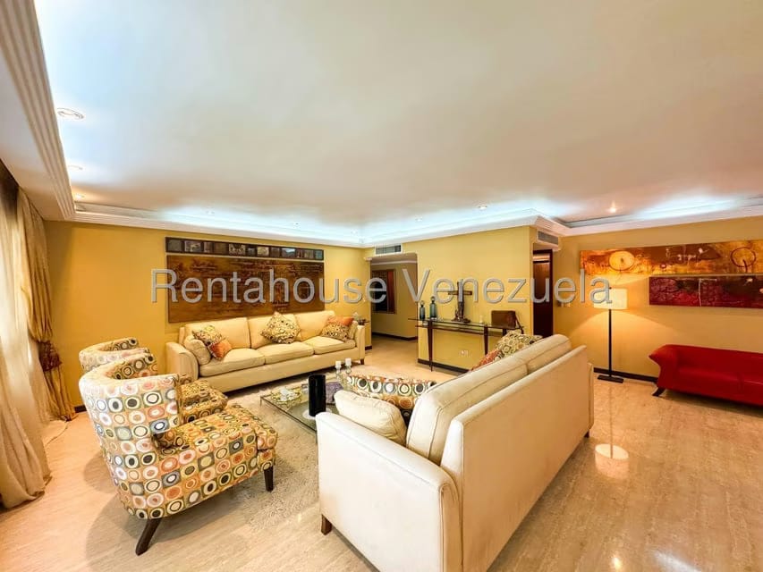 Apartamento (1 Nivel) en Venta en Los Palos Grandes, Distrito Metropolitano - 4