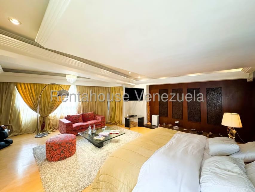 Apartamento (1 Nivel) en Venta en Los Palos Grandes, Distrito Metropolitano - 37