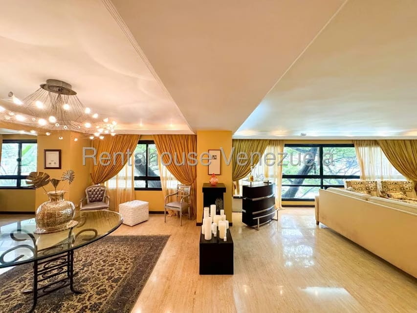 Apartamento (1 Nivel) en Venta en Los Palos Grandes, Distrito Metropolitano - 7