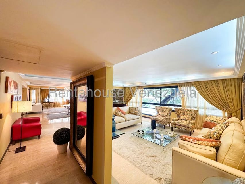 Apartamento (1 Nivel) en Venta en Los Palos Grandes, Distrito Metropolitano - 9