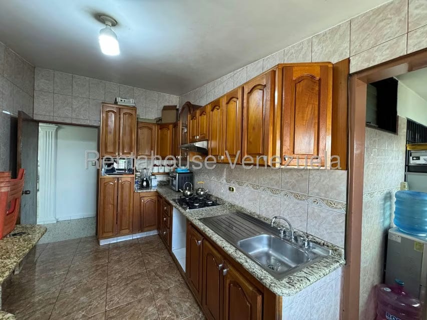 Apartamento (1 Nivel) en Venta en Centro, Portuguesa - 11