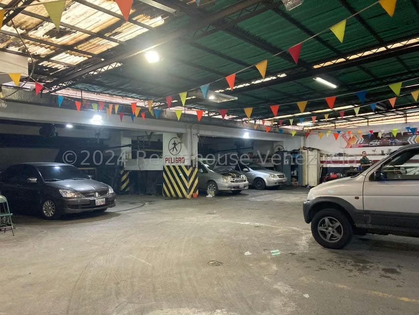 Comercial (Local Comercial) en Alquiler en Parroquia La Candelaria, Distrito Metropolitano - 12
