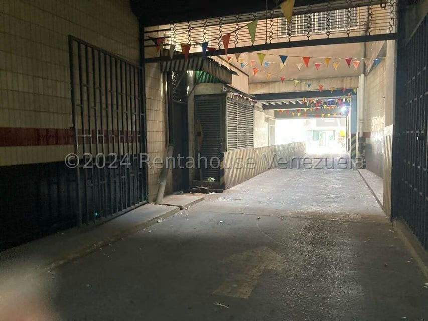 Comercial (Local Comercial) en Alquiler en Parroquia La Candelaria, Distrito Metropolitano - 19