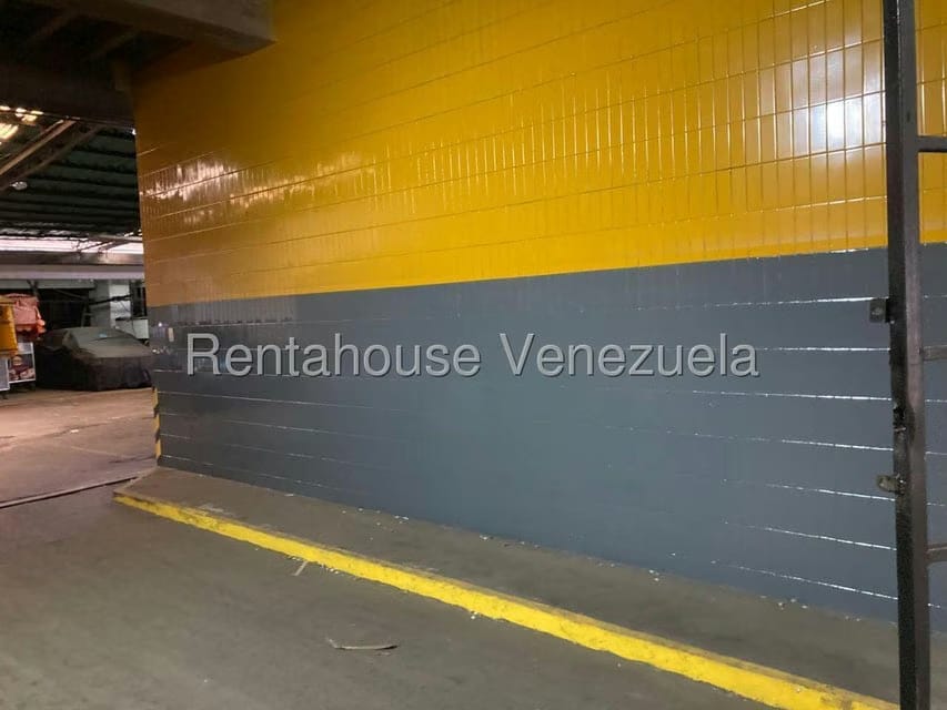 Comercial (Local Comercial) en Alquiler en Parroquia La Candelaria, Distrito Metropolitano - 7