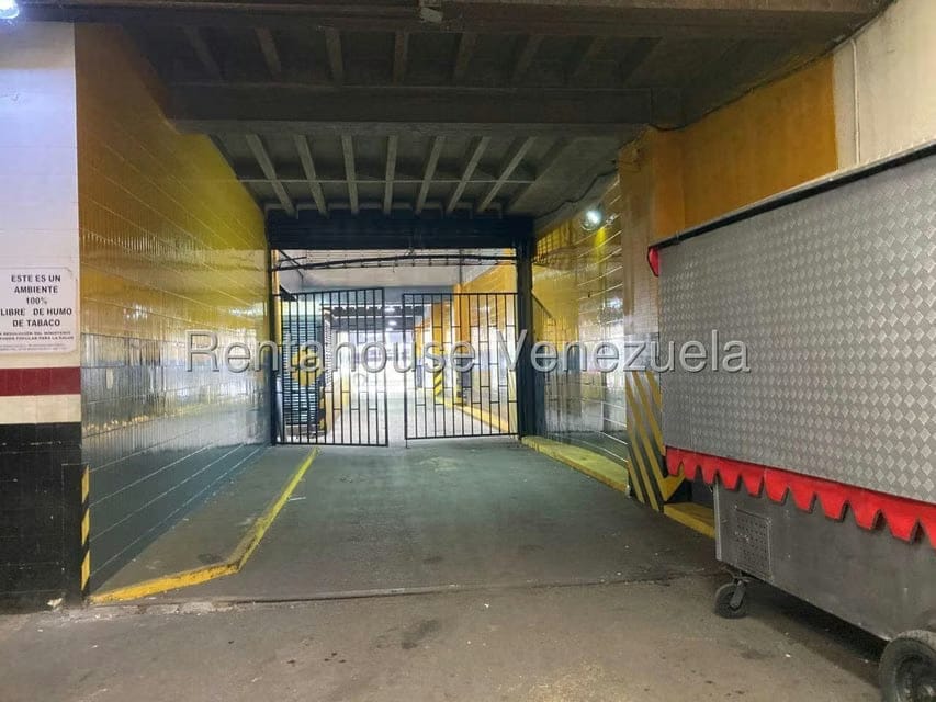 Comercial (Local Comercial) en Alquiler en Parroquia La Candelaria, Distrito Metropolitano - 10