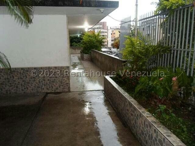 Apartamento (1 Nivel) en Venta en Santa Monica, Distrito Metropolitano - 3