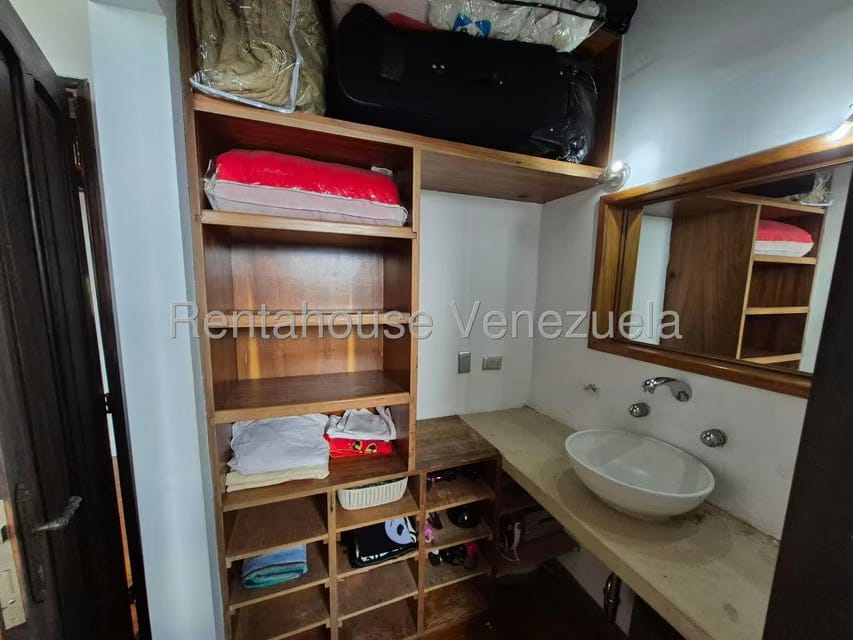 Townhouse (Duplex) en Venta en Loma Linda, Distrito Metropolitano - 32