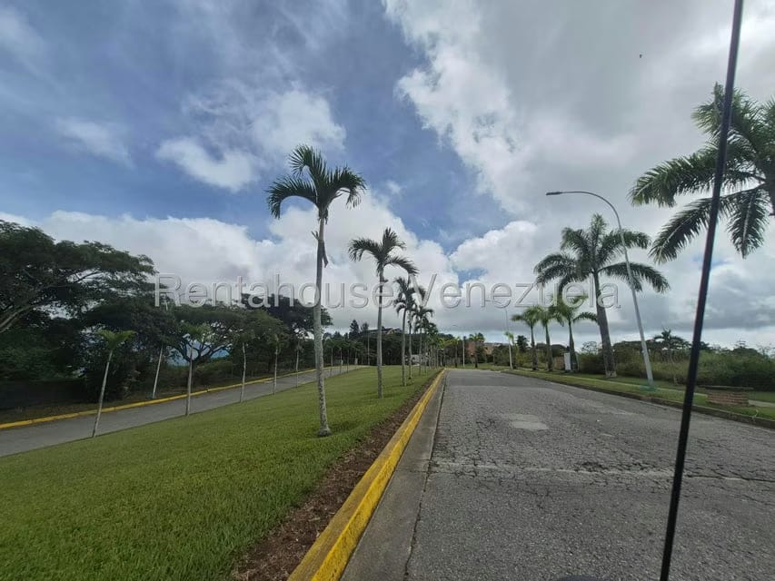 Townhouse (Duplex) en Venta en Loma Linda, Distrito Metropolitano - 45
