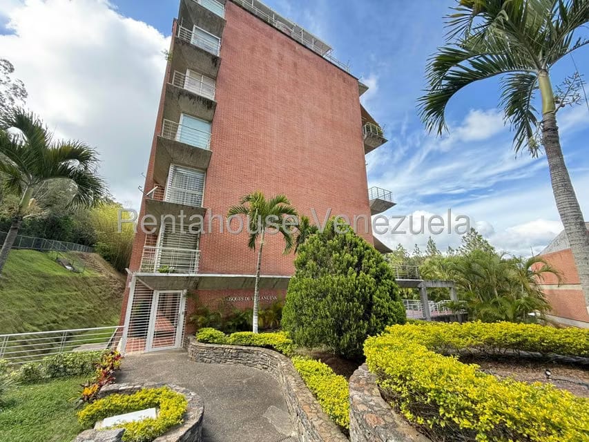 Apartamento (Duplex) en Venta en Lomas de La Lagunita, Distrito Metropolitano