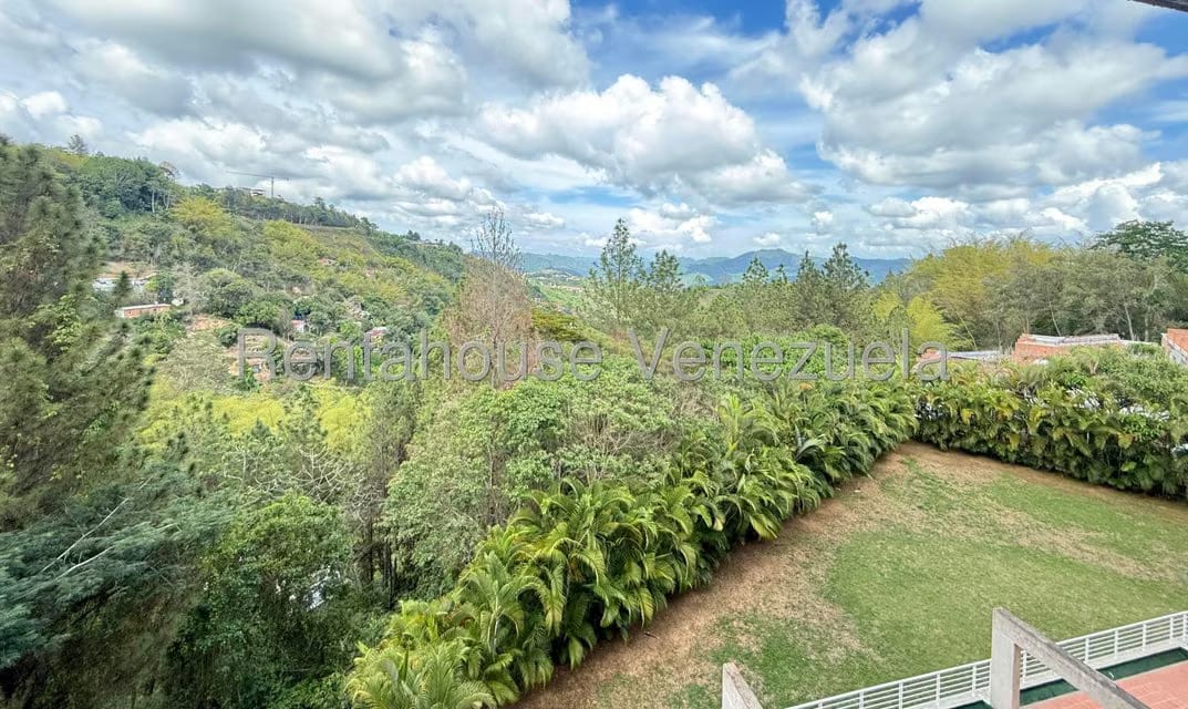 Apartamento (Duplex) en Venta en Lomas de La Lagunita, Distrito Metropolitano - 13