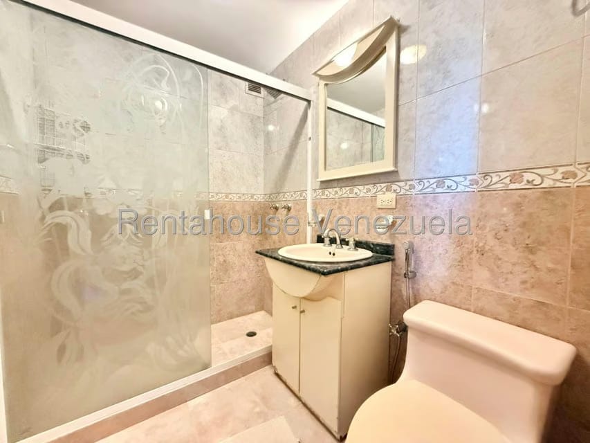 Apartamento (Duplex) en Venta en Lomas de La Lagunita, Distrito Metropolitano - 14