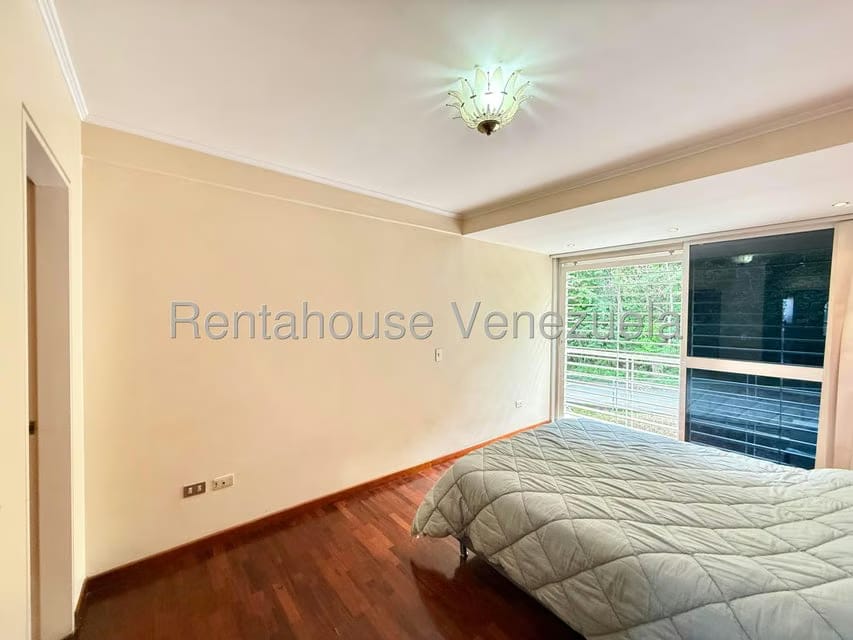 Apartamento (Duplex) en Venta en Lomas de La Lagunita, Distrito Metropolitano - 19