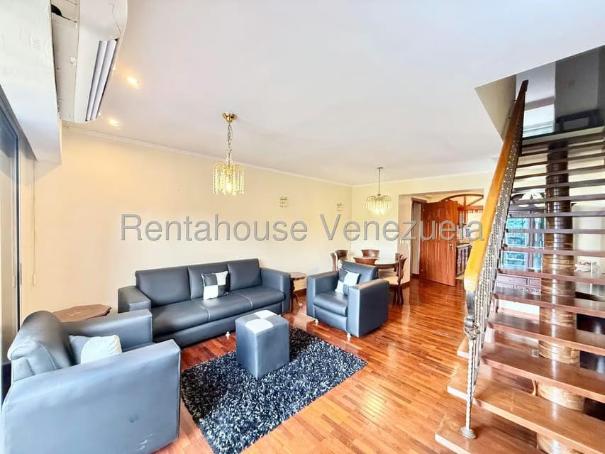 Apartamento (Duplex) en Venta en Lomas de La Lagunita, Distrito Metropolitano - 3