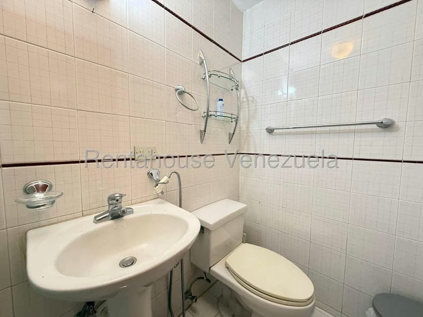 Apartamento (Duplex) en Venta en Lomas de La Lagunita, Distrito Metropolitano - 22