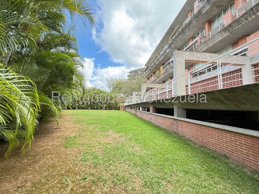 Apartamento (Duplex) en Venta en Lomas de La Lagunita, Distrito Metropolitano - 31