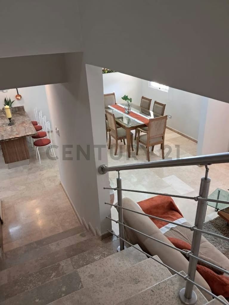 Confortable Town House en alquller en Villas del Cantábrico Av. Milagro Norte - 11