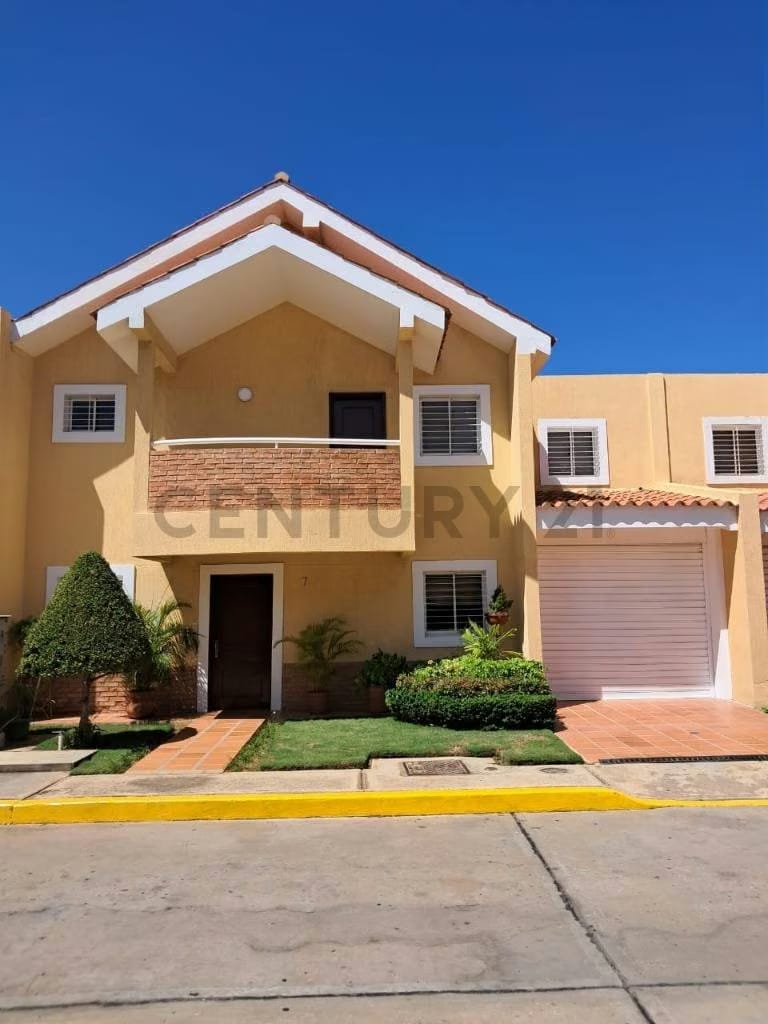 Confortable Town House en alquller en Villas del Cantábrico Av. Milagro Norte - 13