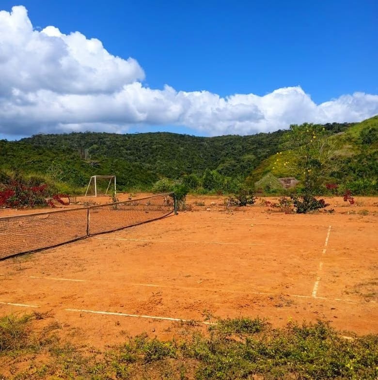 Finca agroturistica, Me voy del pais, negociando - 2