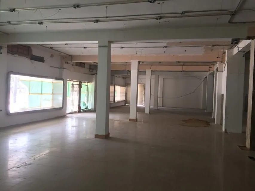 Comercial (Local Comercial) en Venta en Avenida Bella Vista, Zulia - 12