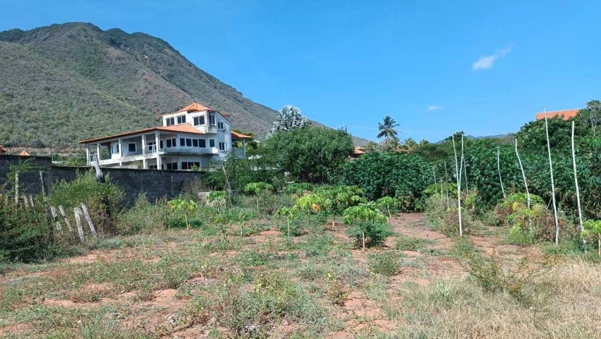 Terreno en excelente zona turística Guacuco - 9