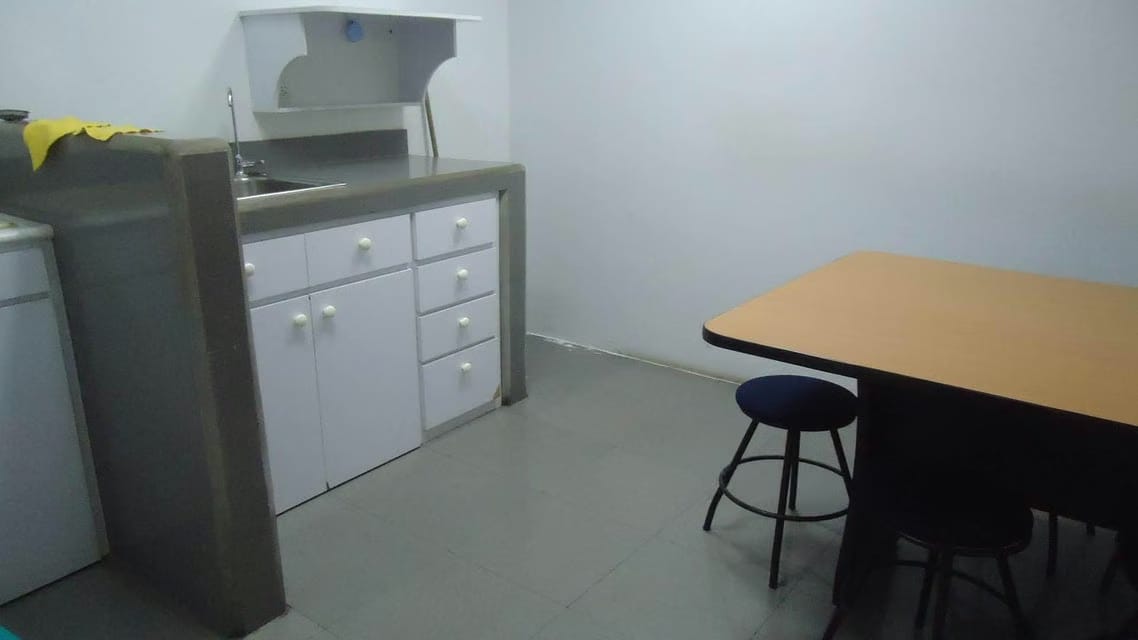 Comercial (Oficina) en Alquiler en Puerto La Cruz, Anzoategui - 18