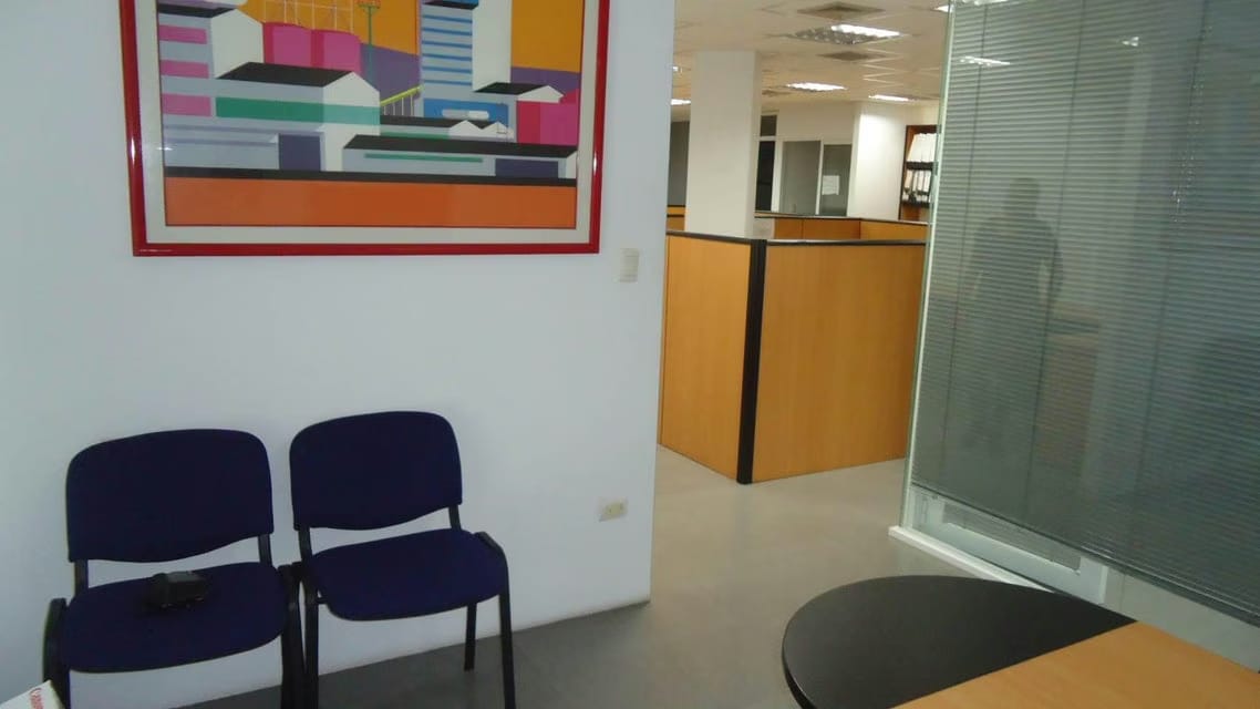 Comercial (Oficina) en Alquiler en Puerto La Cruz, Anzoategui - 4
