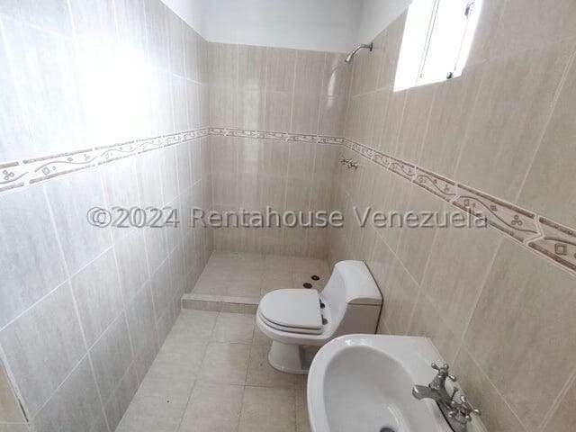 Casa (Duplex) en Venta en Ciudad Roca, Lara - 10