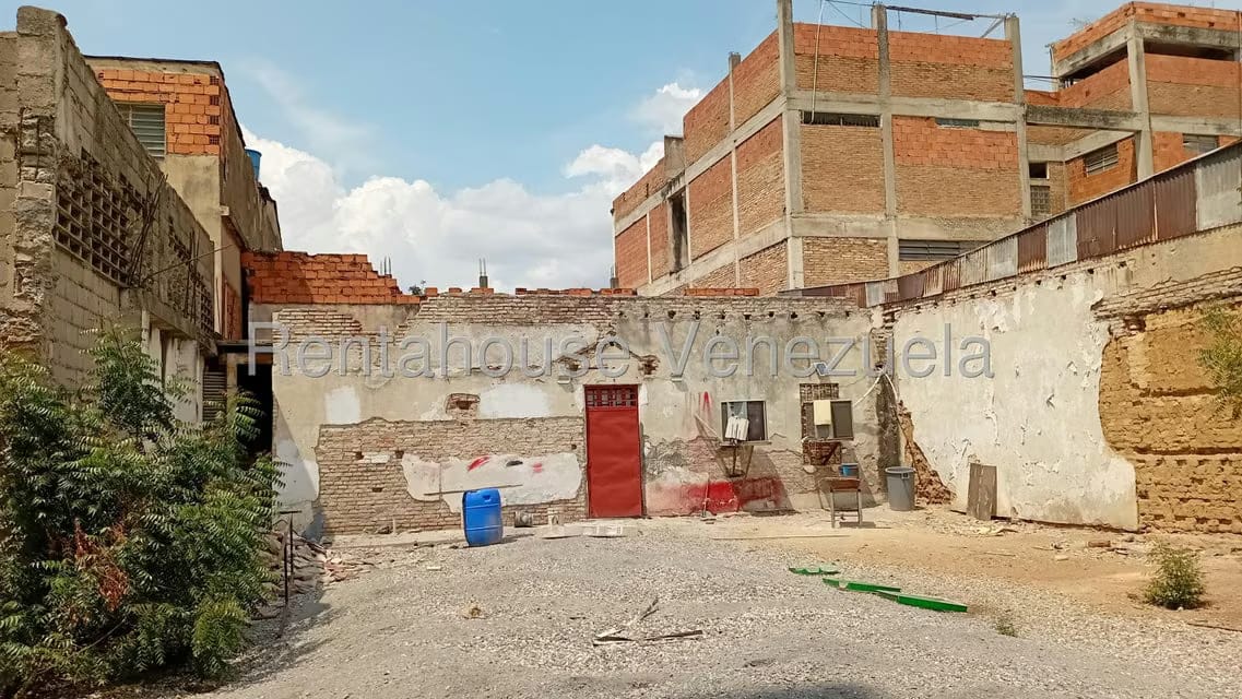 Comercial (Local Comercial) en Venta en Centro, Lara - 24