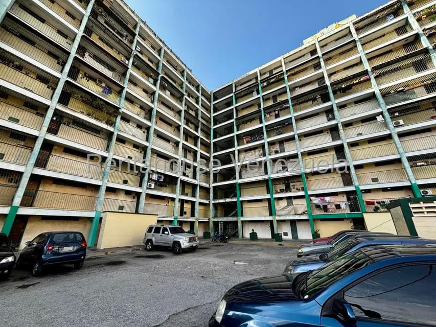 Apartamento (1 Nivel) en Venta en Centro, Lara - 17