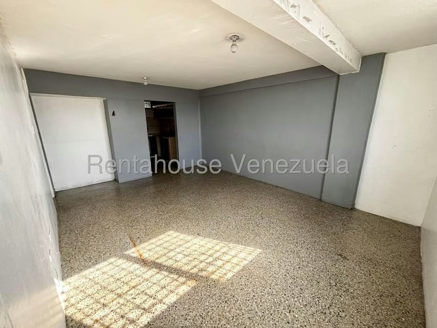 Apartamento (1 Nivel) en Venta en Centro, Lara - 3