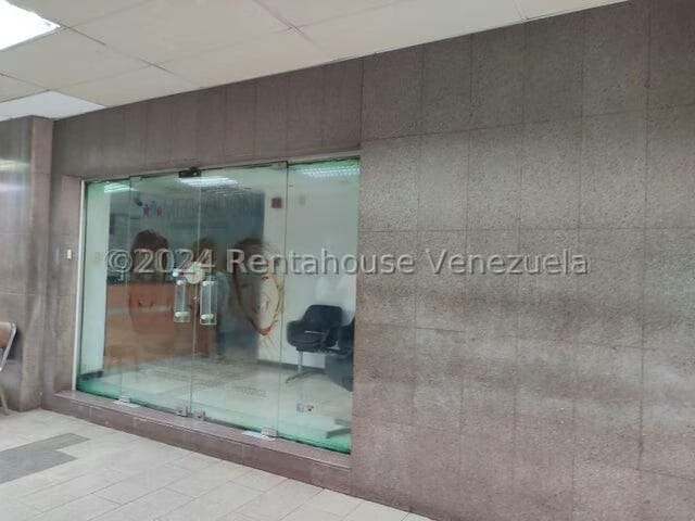 Comercial (Local Comercial) en Venta en Las Acacias, Carabobo - 35
