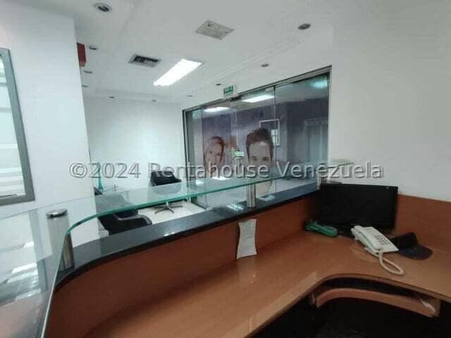 Comercial (Local Comercial) en Venta en Las Acacias, Carabobo - 43