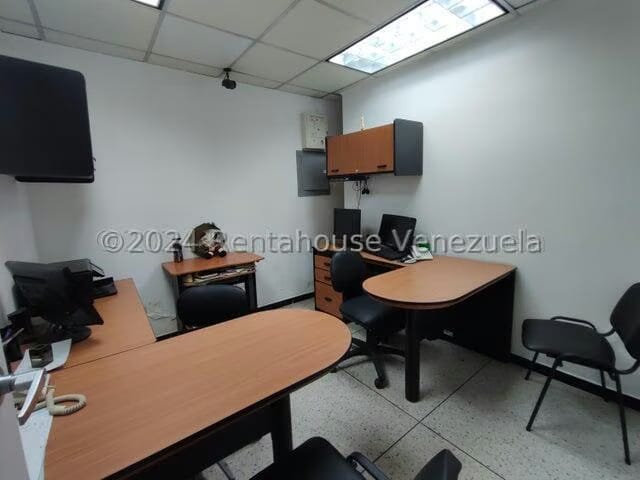 Comercial (Local Comercial) en Venta en Las Acacias, Carabobo - 49