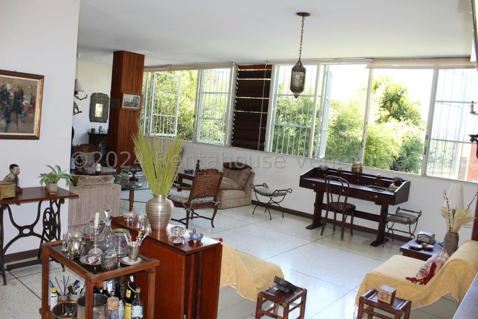 Casa (Duplex) en Venta en Los Palos Grandes, Distrito Metropolitano - 17