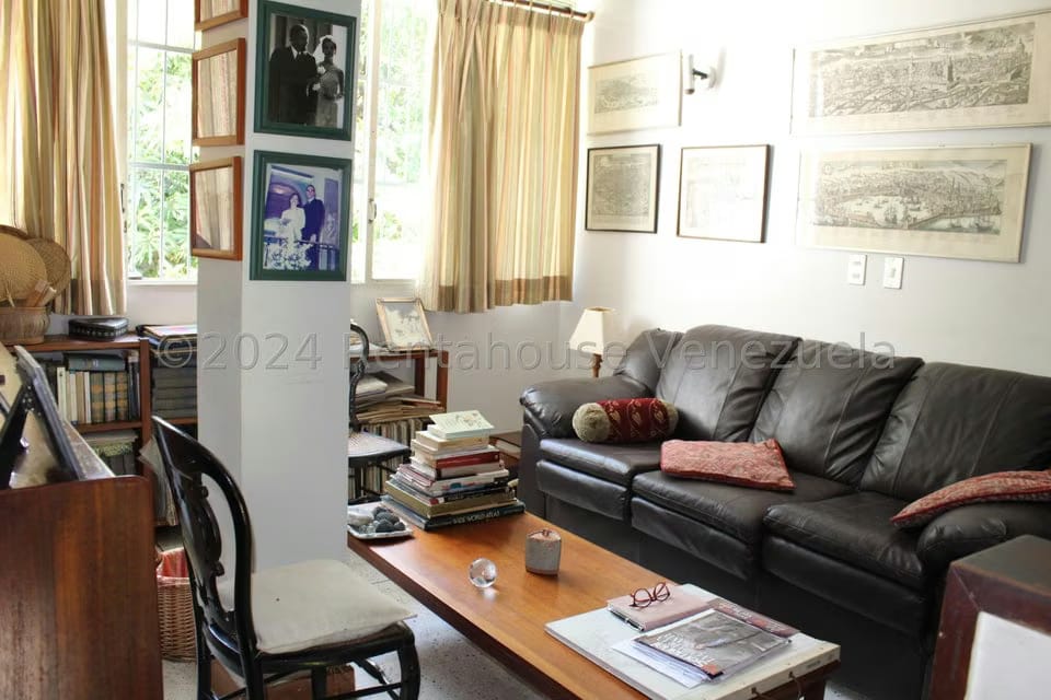 Casa (Duplex) en Venta en Los Palos Grandes, Distrito Metropolitano - 20