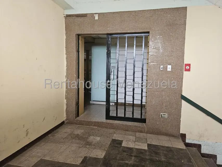 Comercial (Oficina) en Venta en La Yaguara, Distrito Metropolitano - 24