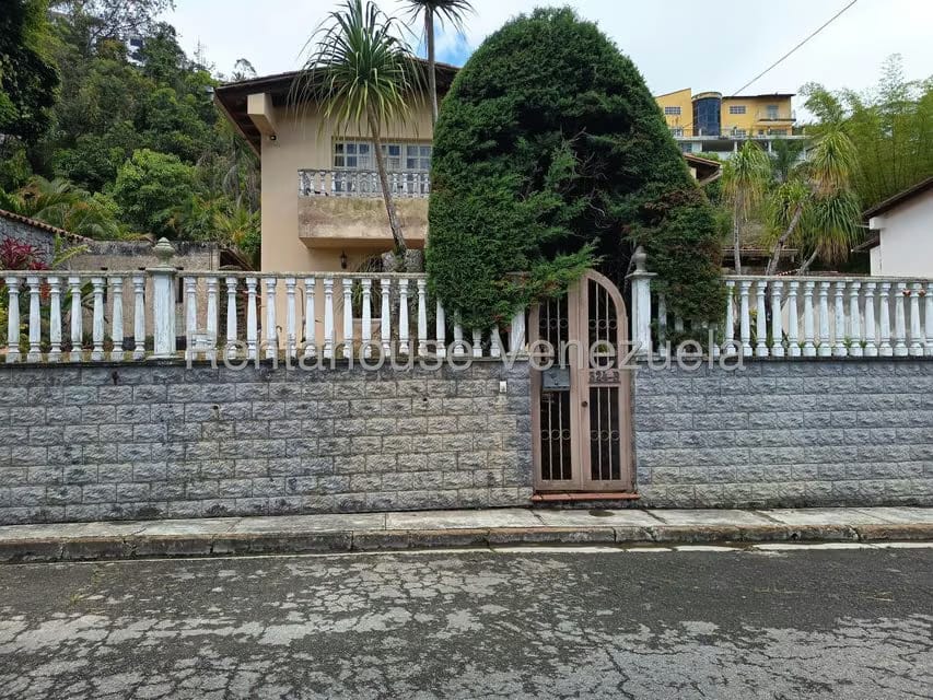 Casa (Duplex) en Venta en Pan de Azucar, Miranda - 2