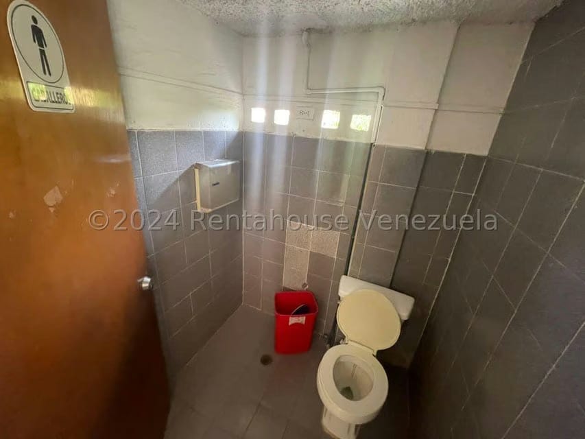 Comercial (Edificio) en Venta en Guatire, Miranda - 11