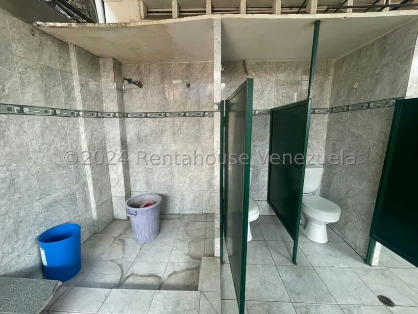 Comercial (Edificio) en Venta en Guatire, Miranda - 16