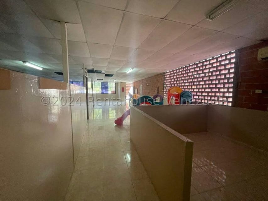 Comercial (Edificio) en Venta en Guatire, Miranda - 21